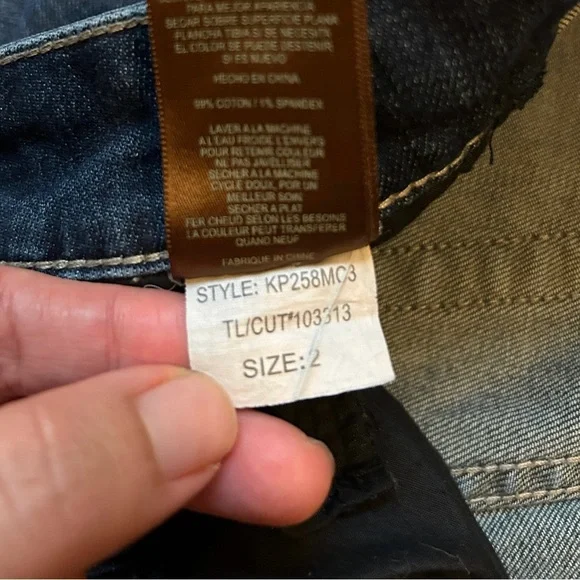 ✨SOLD✨KUT FROM THE KLOTH Women’s 2 Bootcut Mid Rise Jeans - Picture 14 of 14